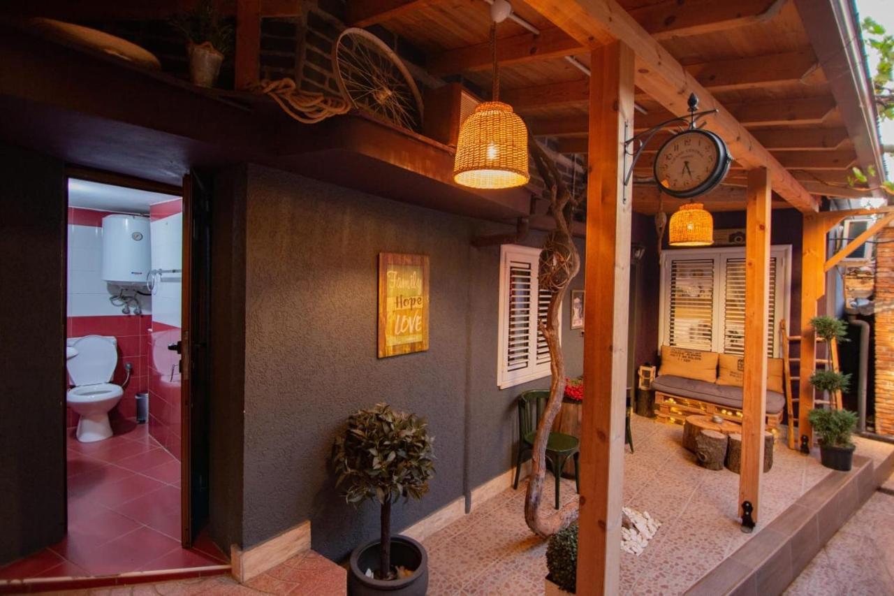 Villa Elezi Korce Extérieur photo